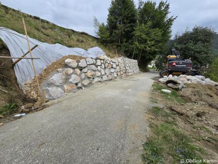 Sanacija plazu na javni poti na območju Kregarjevega (2)